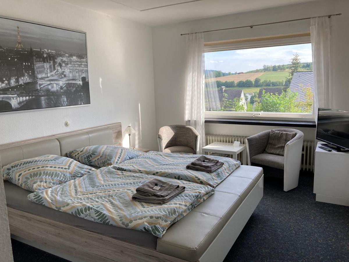 Bed & Breakfast Weisser Stein ชมาลเลนแบร์ก ภายนอก รูปภาพ