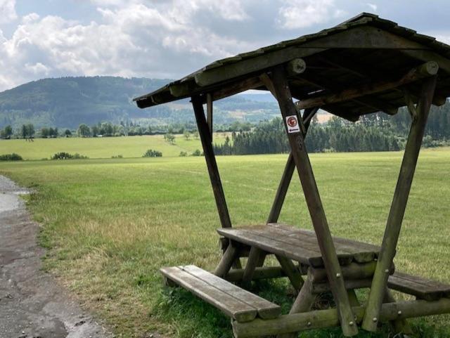 Bed & Breakfast Weisser Stein ชมาลเลนแบร์ก ภายนอก รูปภาพ