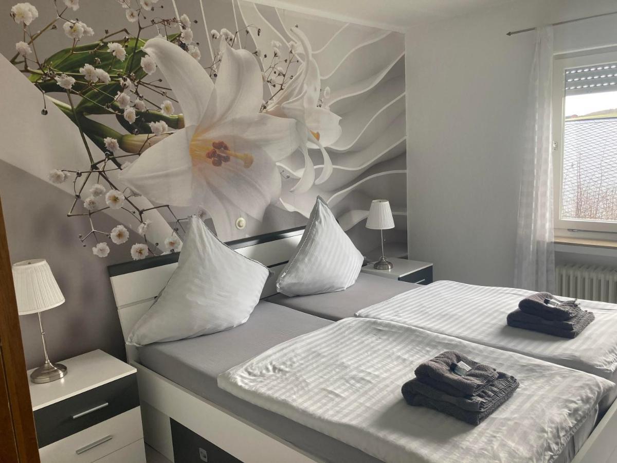 Bed & Breakfast Weisser Stein ชมาลเลนแบร์ก ภายนอก รูปภาพ