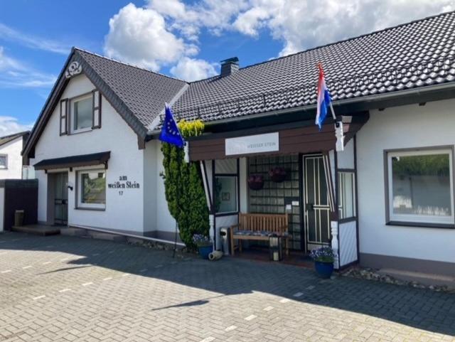 Bed & Breakfast Weisser Stein ชมาลเลนแบร์ก ภายนอก รูปภาพ