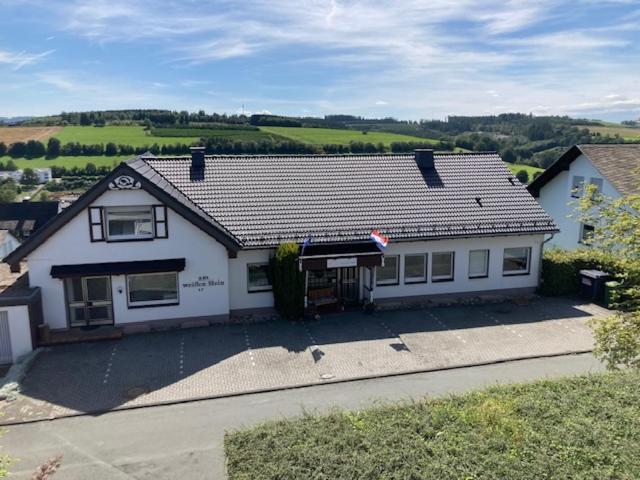 Bed & Breakfast Weisser Stein ชมาลเลนแบร์ก ภายนอก รูปภาพ